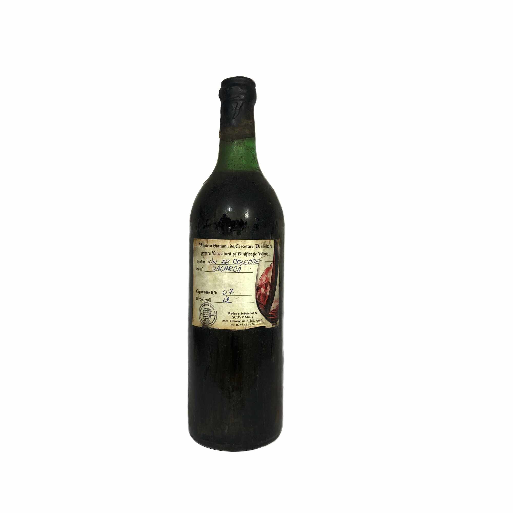 Vin rosu de colectie Cadarca - Anul 1967 in cutie de lemn, 700 ml